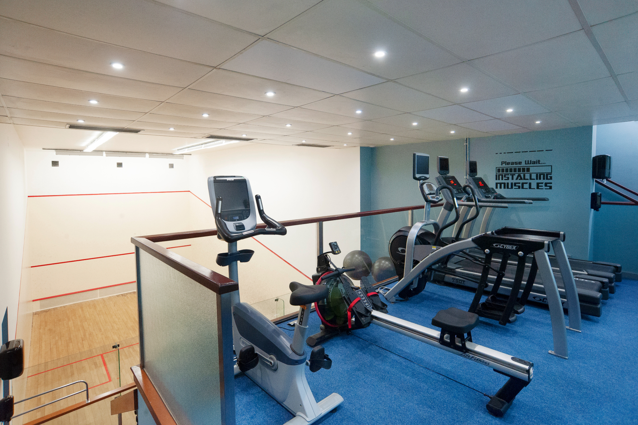 Oceanbeach Suncliff Mini Gym And Squash Courts