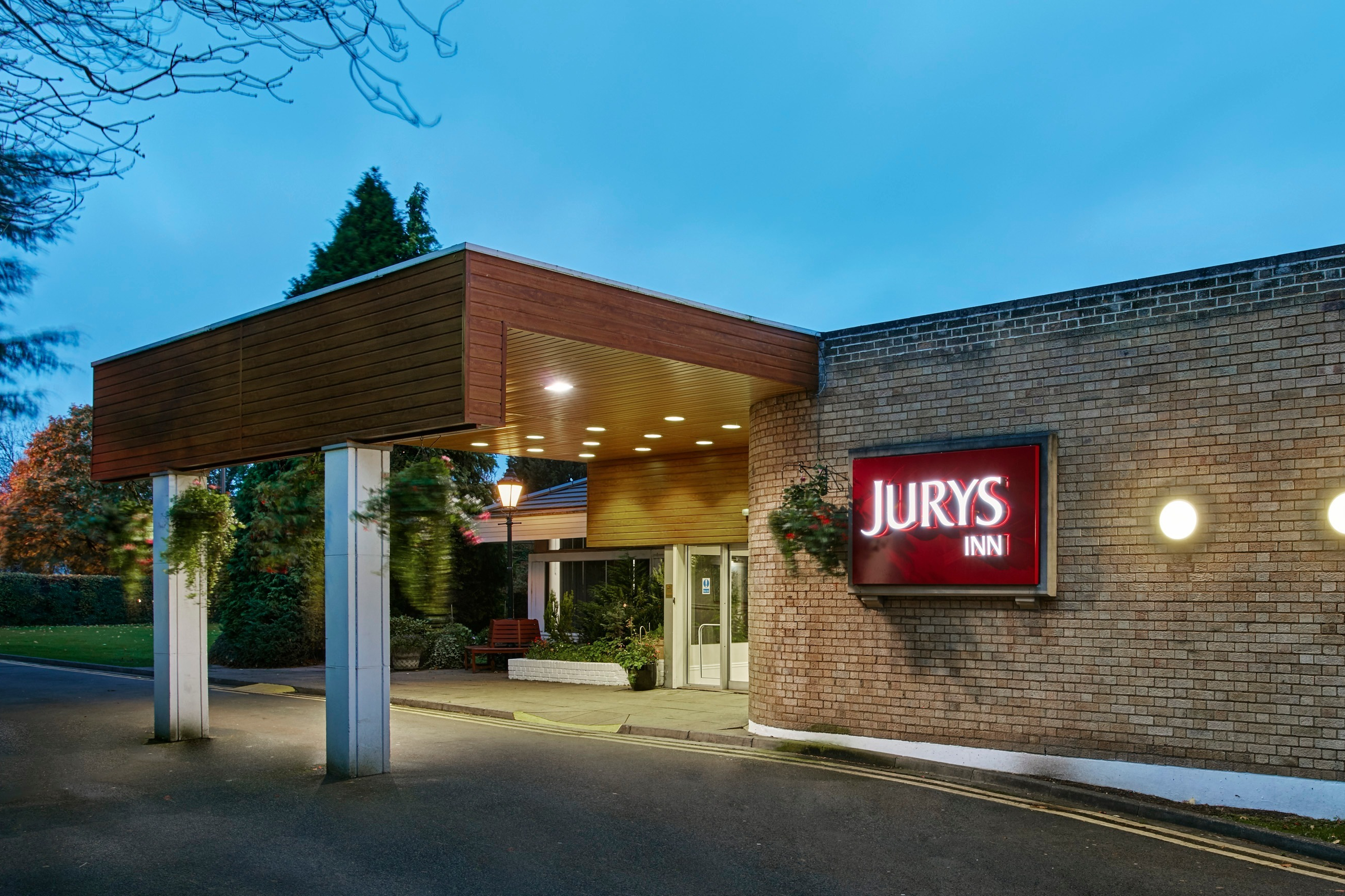 Jurys Inn Cheltenham 2