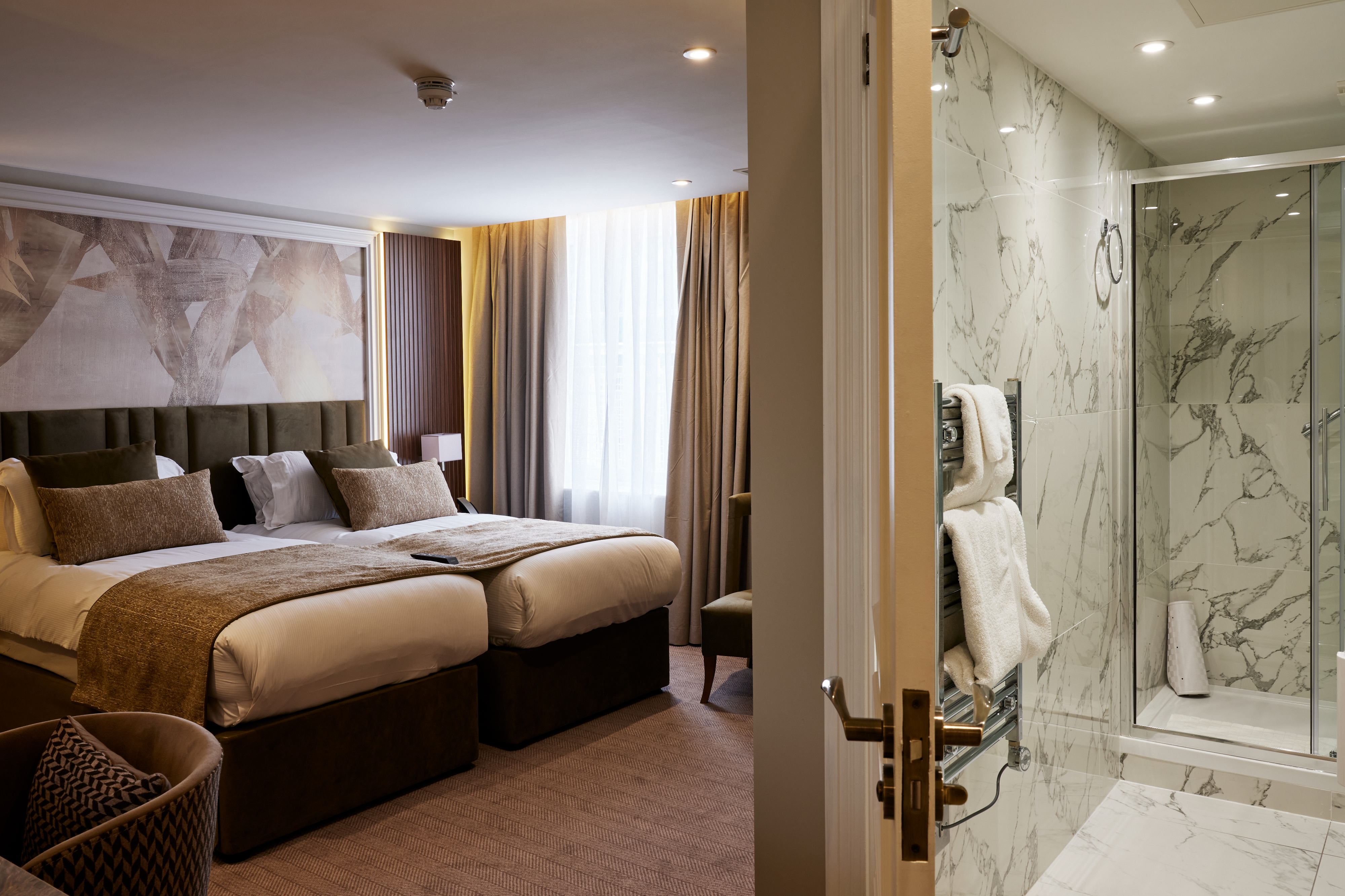 Best Western Premier Dover Marina Hotel & Spa Twin Room