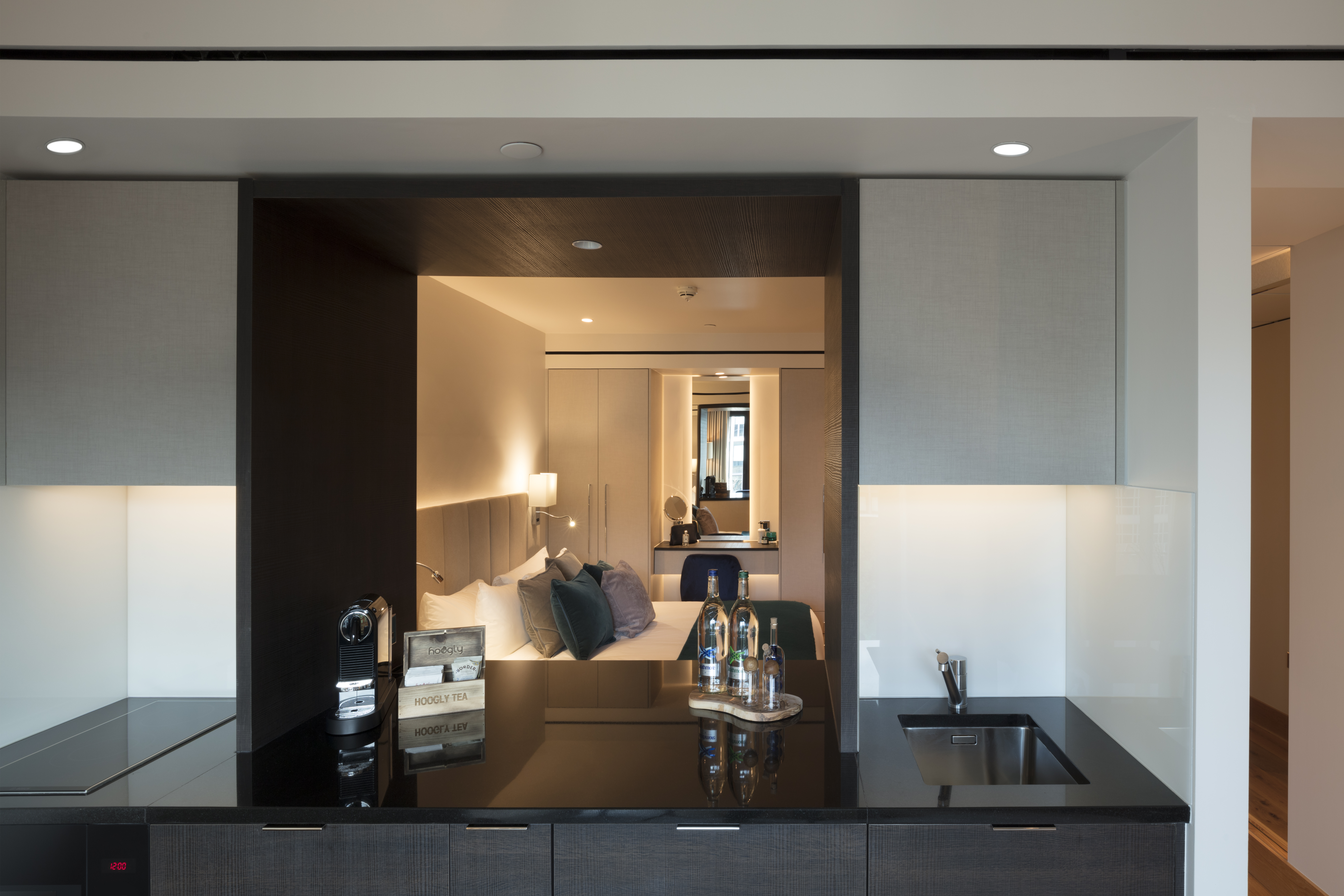 Tower Suites Superior Suite 1875 Hr