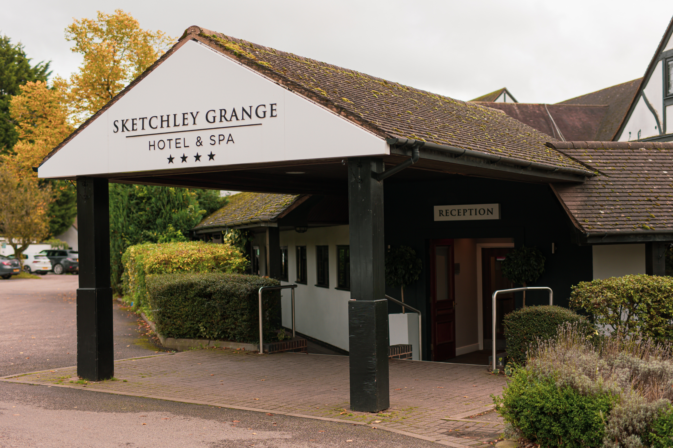 Sketchley Grange   Exterior