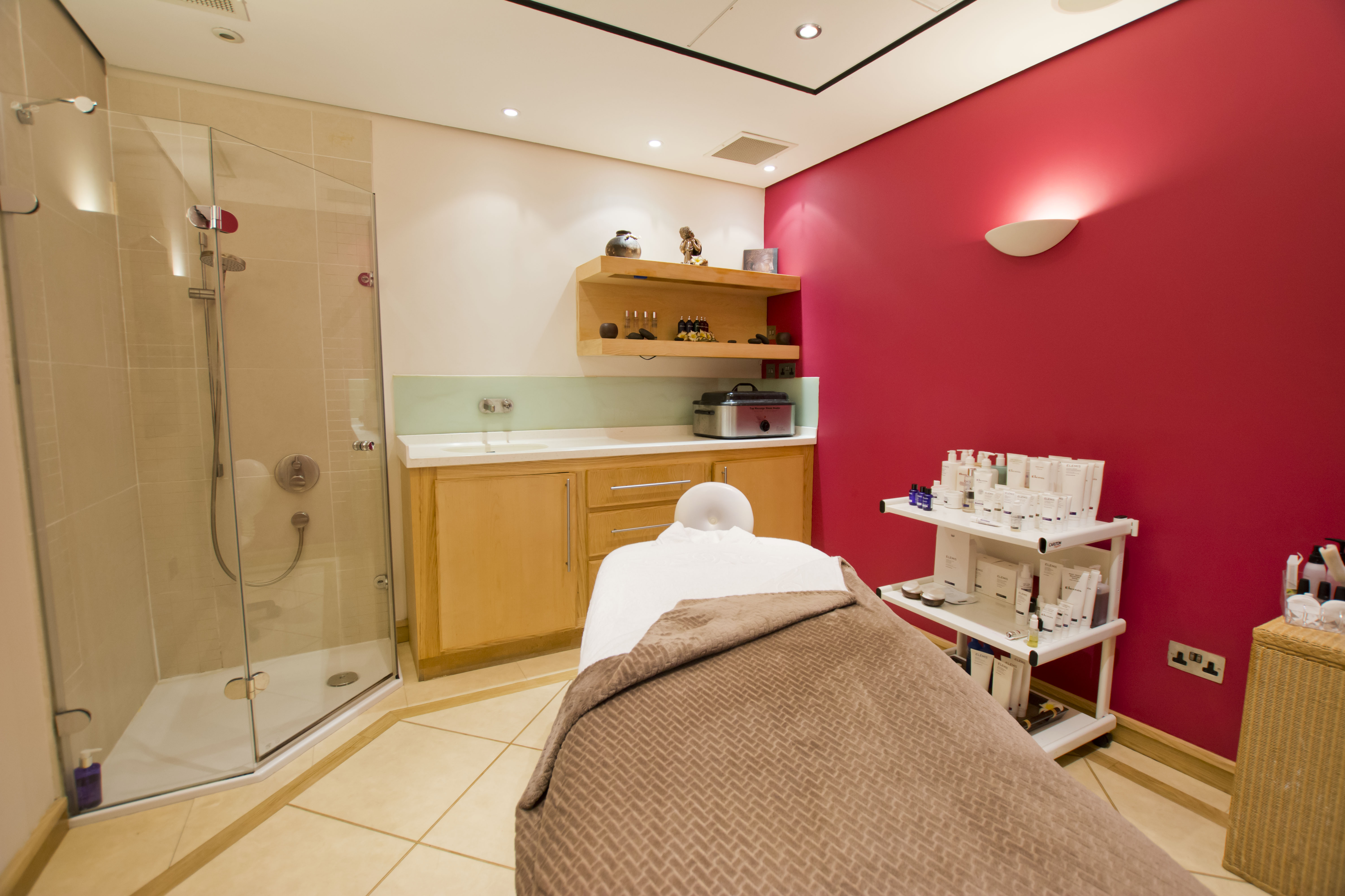 Tlh Carlton Hotel & Spa Torquay   Aztec Spa Treatment Room 