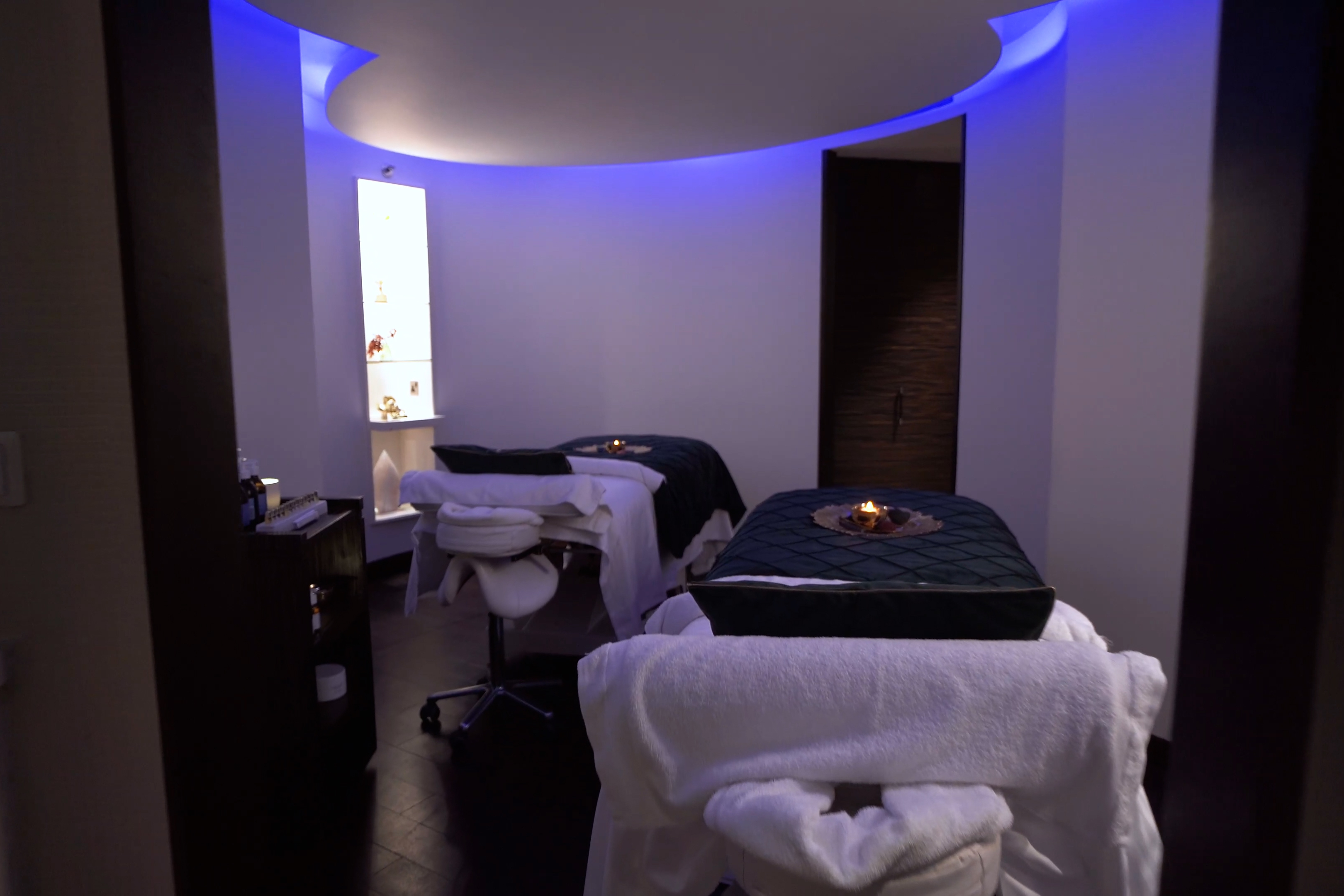 Sequence 01.00 00 47 12.Still023