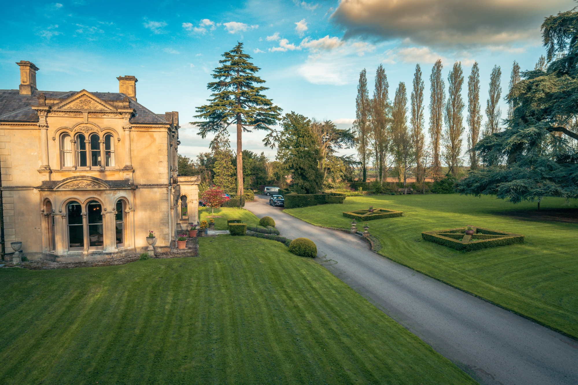 Beechfield House   Grounds