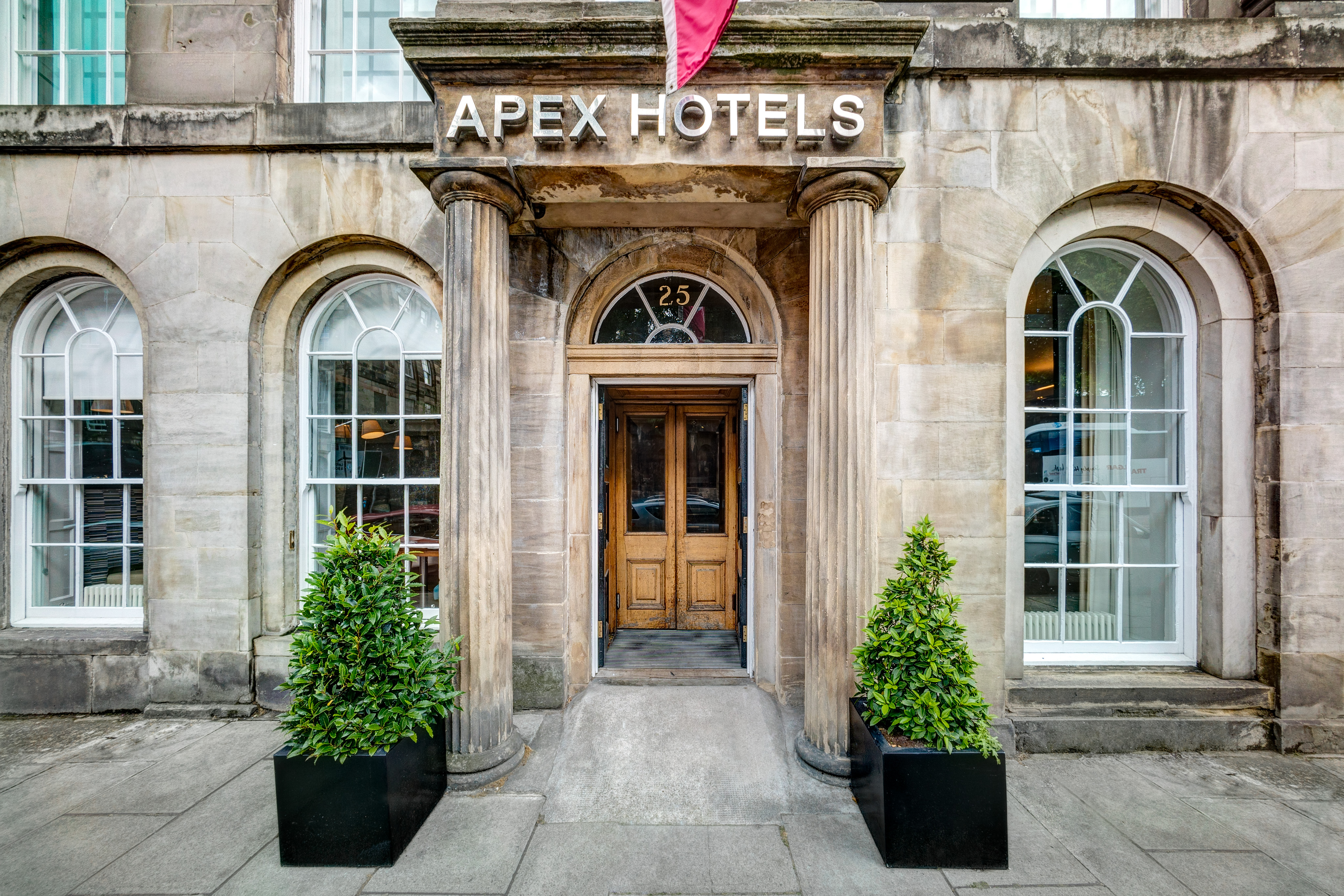 4 Apex Hotel Waterloo Place