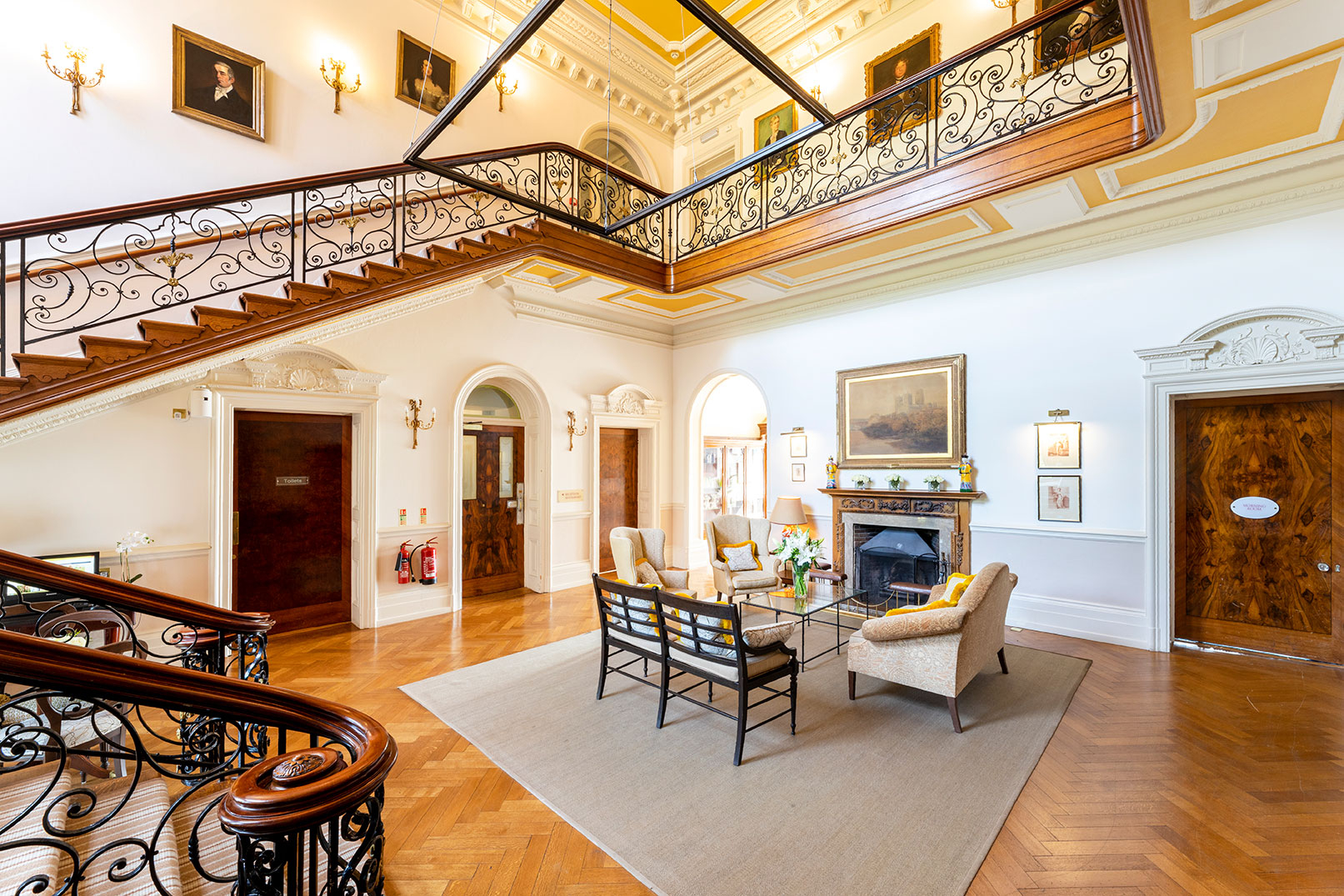 Tring   Lobby