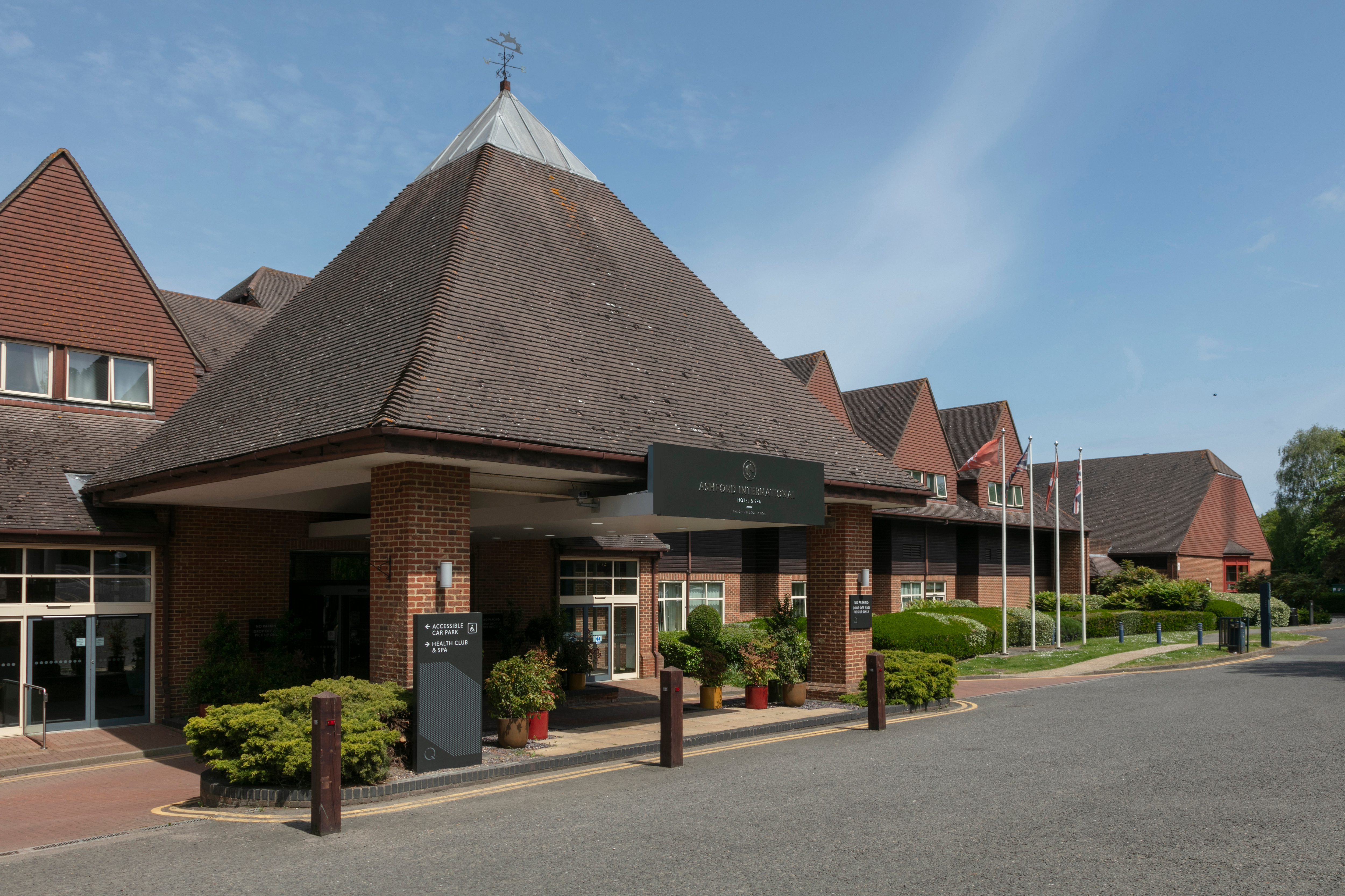 Q Ashford   Exterior 2