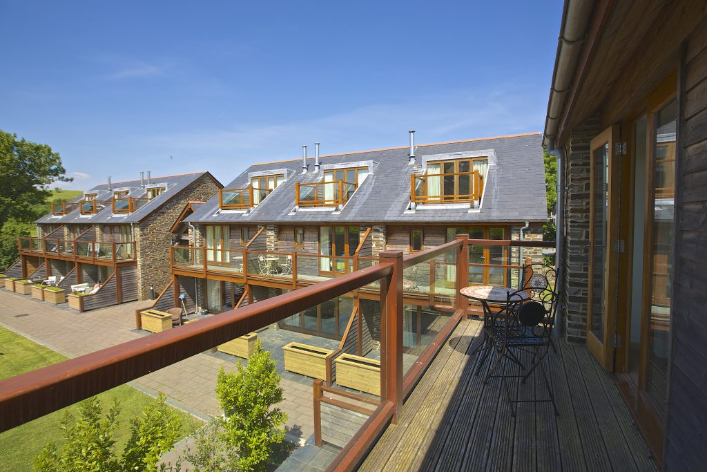 Best Western Dartmouth   Outside