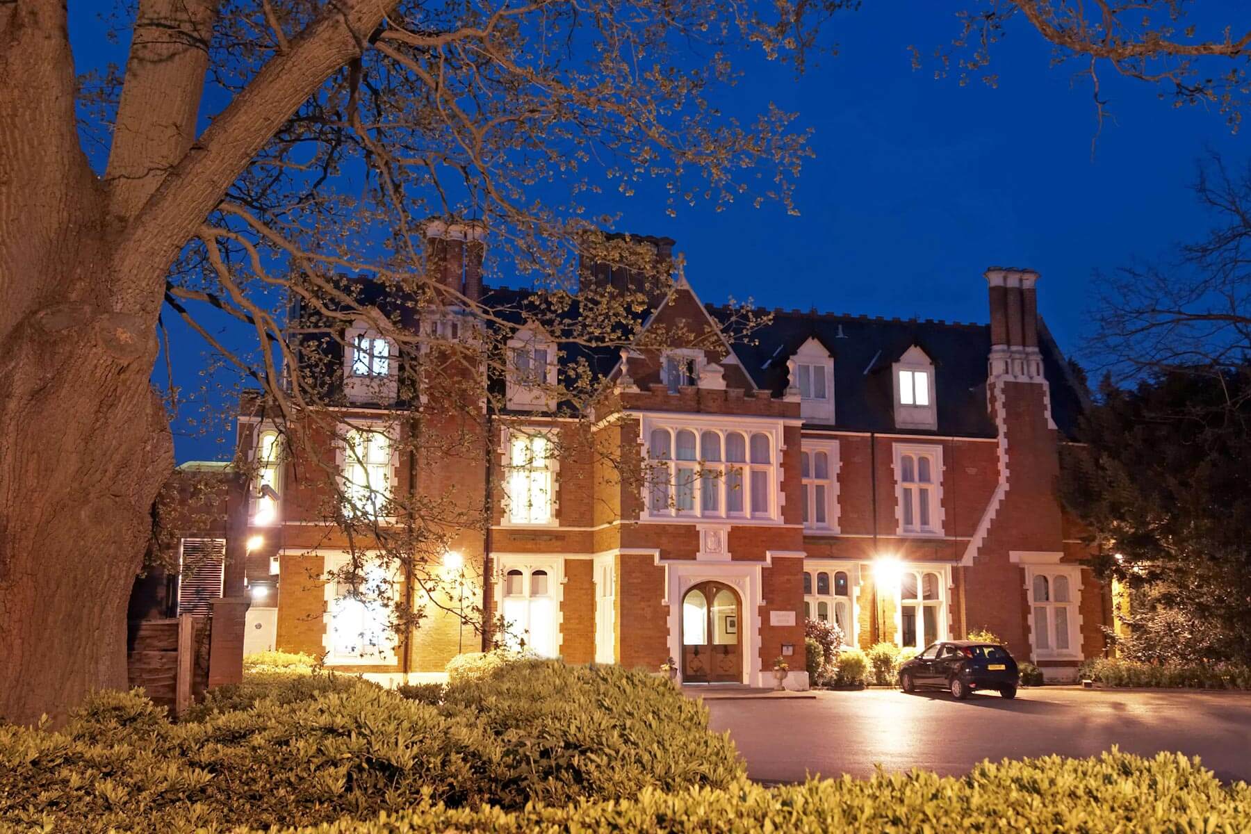 Hilton St Anne’s Manor 12