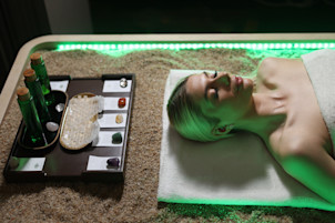 Birthstones, crystals and chakra healing in the most popular birthday month