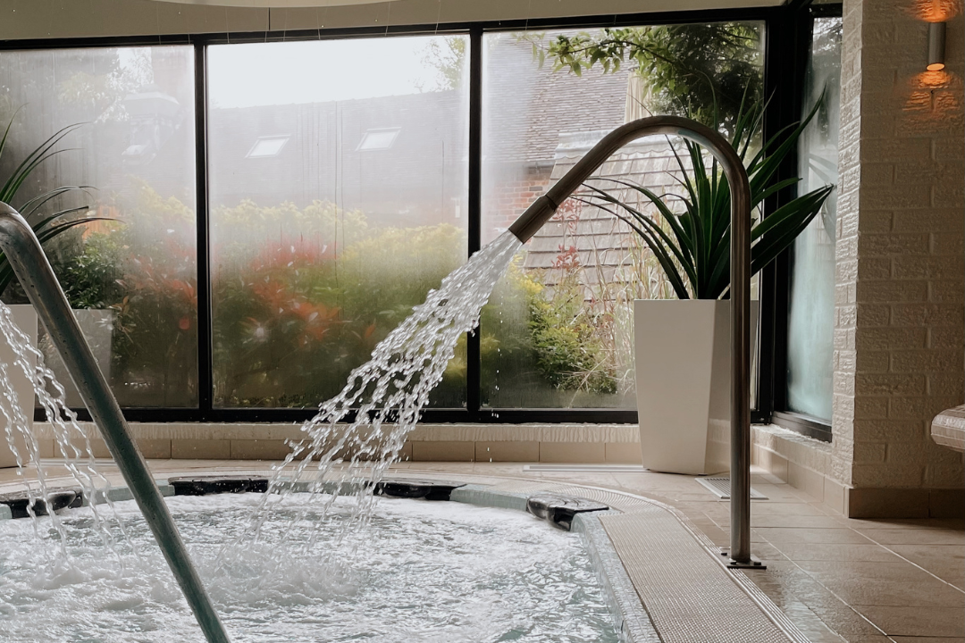 Moddershall Oaks   Jacuzzi