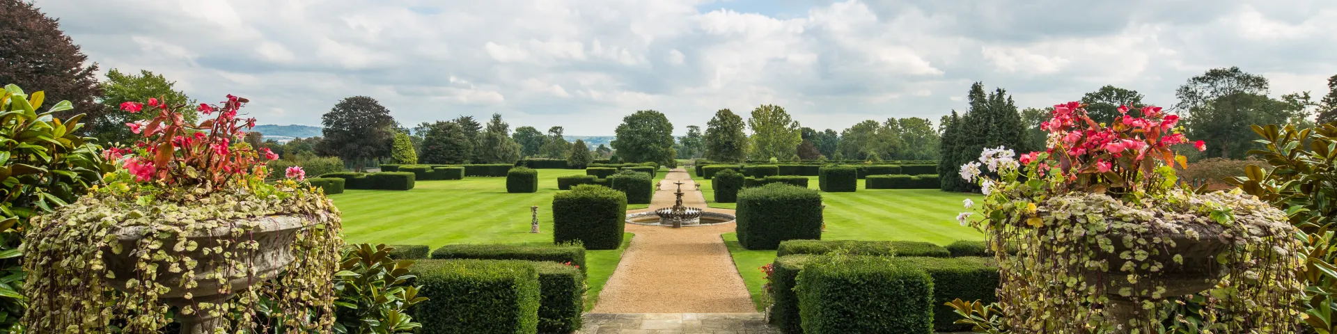 Eastwell Manor   Garden