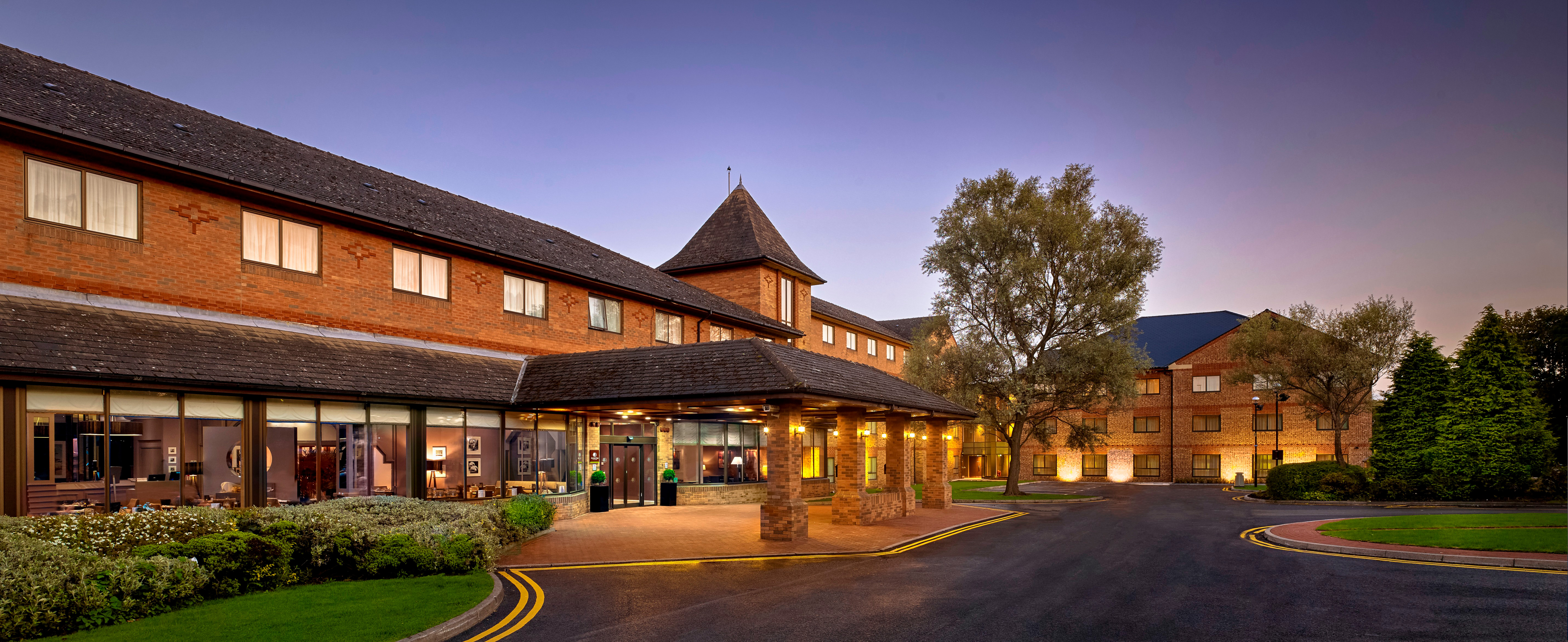 DoubleTree by Hilton Hotel Sheffield Park - Book Spa ...