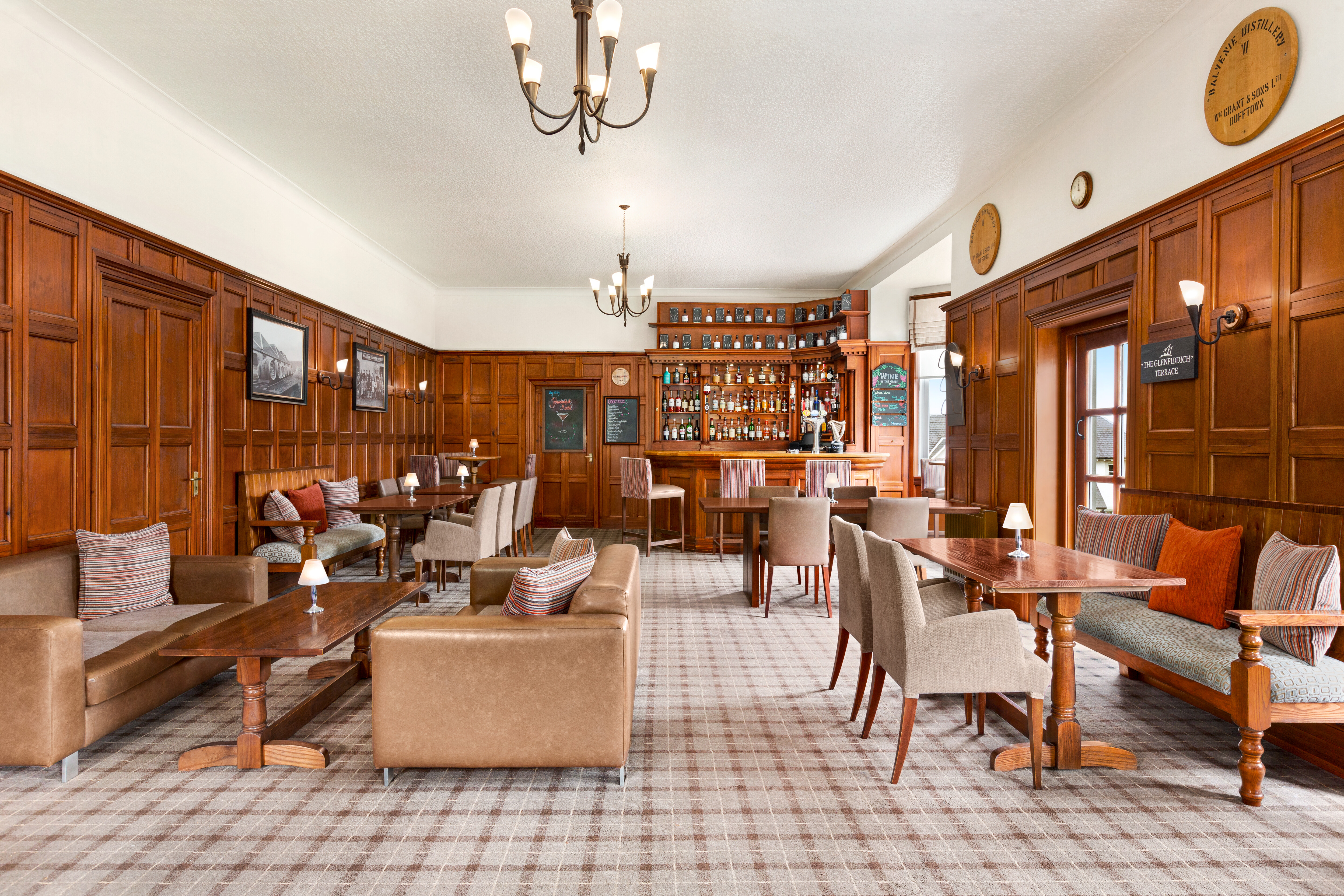 Wyndham Duchally Country Estate   Whisky Bar