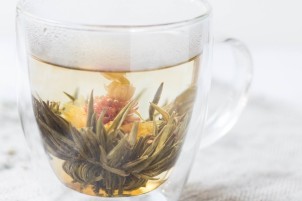 Herbal teas for a little spa at home throughout the day