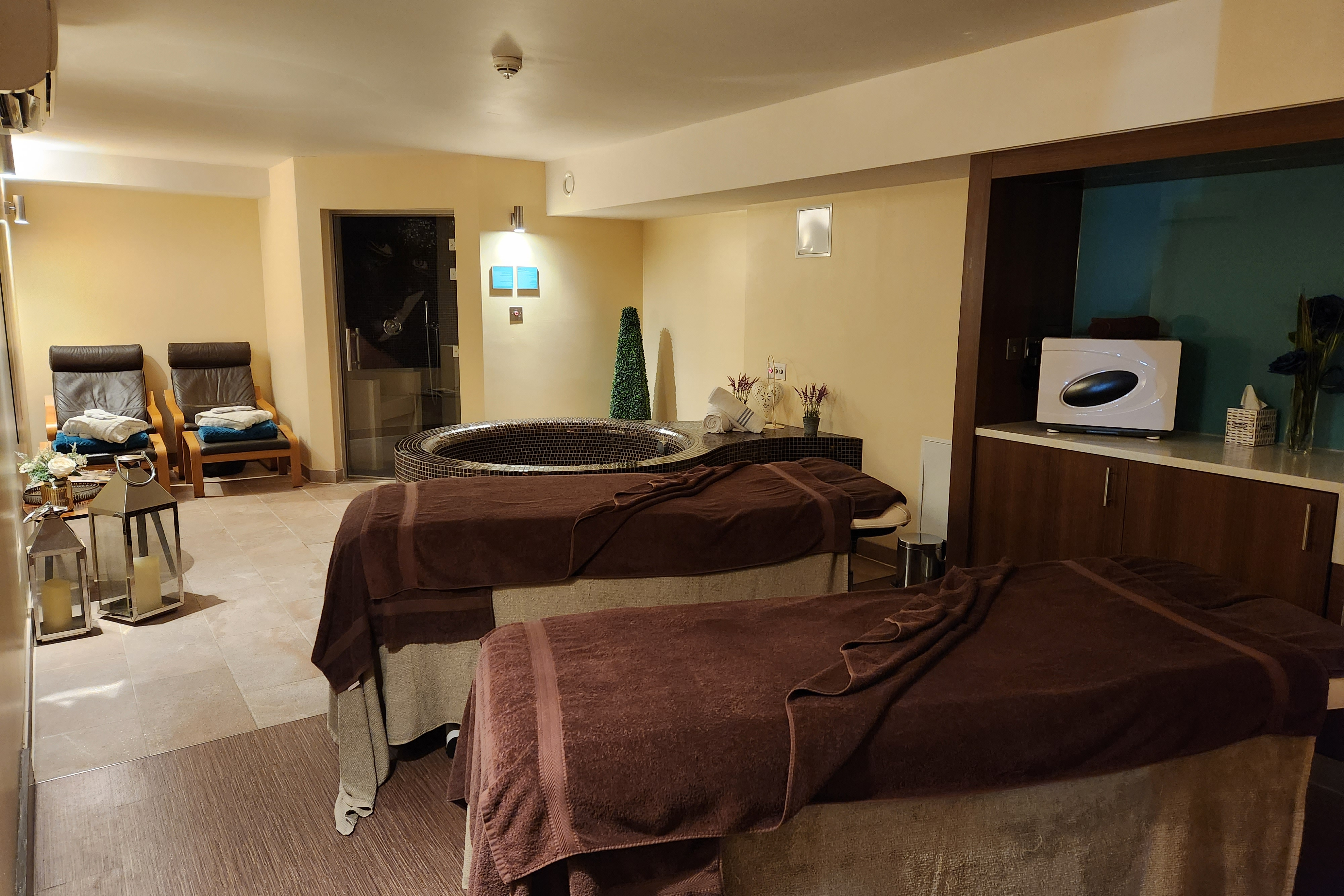 Gomersal   Treatment Beds