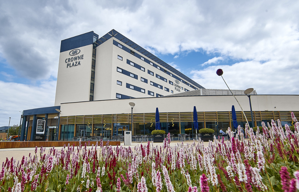 Y Vxxr Cr H Gc01 Wuklf Dz V8 Uu Mdj Sp7xov A