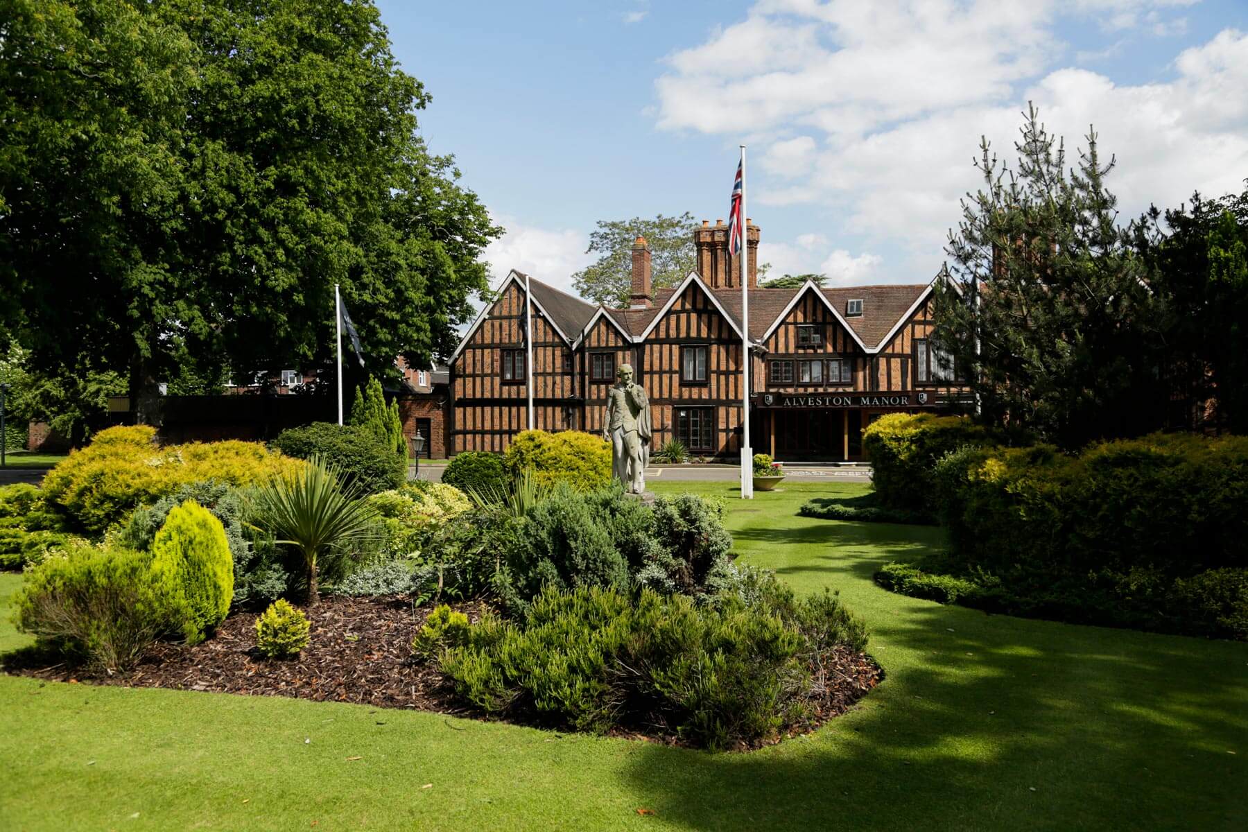 Macdonald Alveston Manor Hotel 12