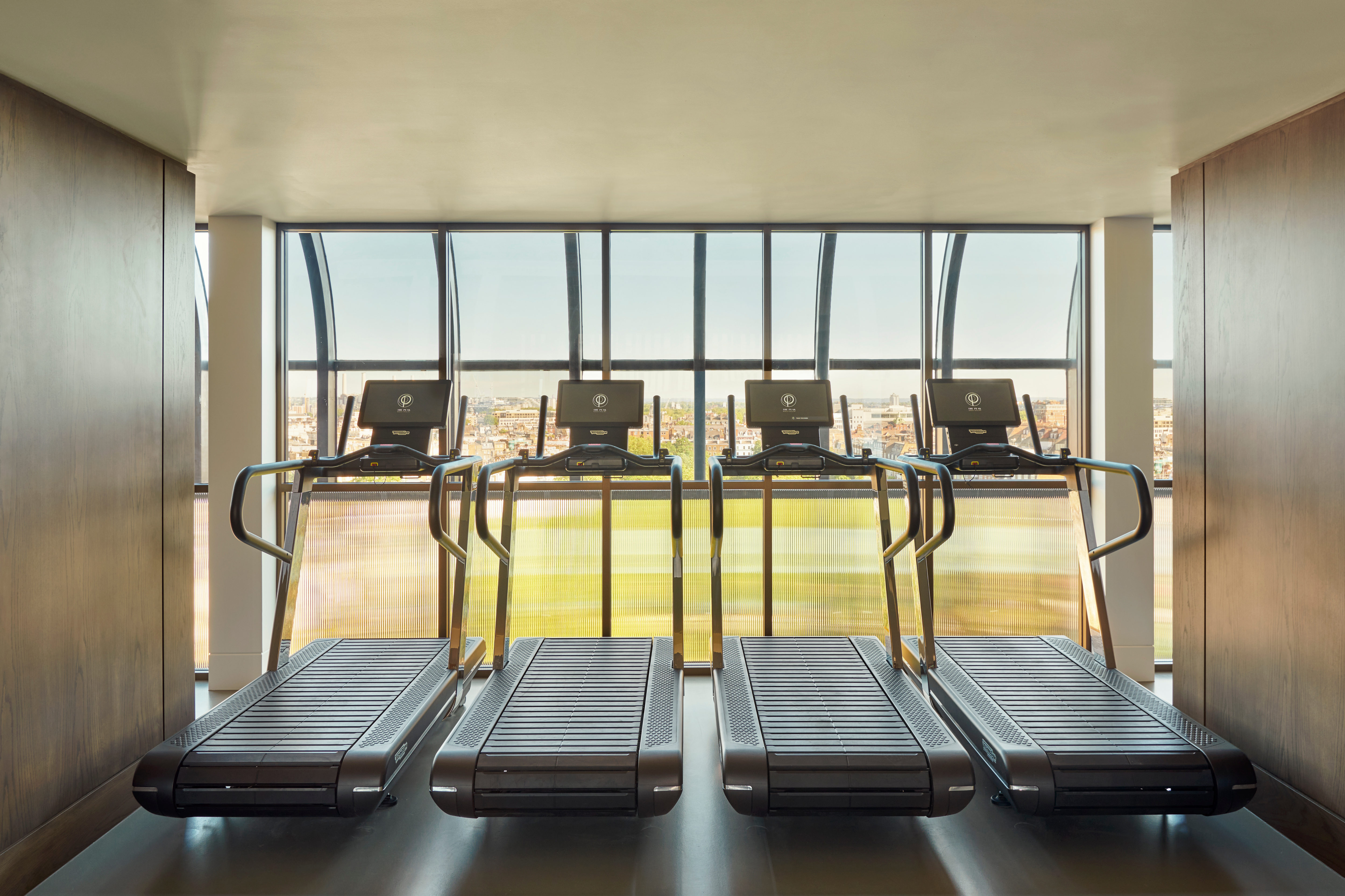 Jumeirah Carlton Towers   Gym