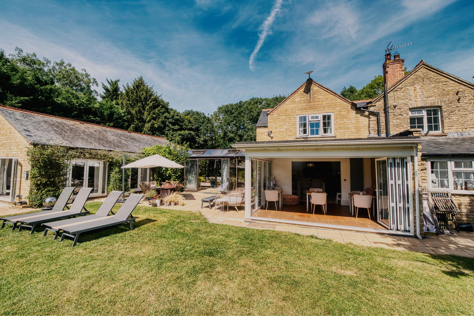 Yorkottage Spa Outside3