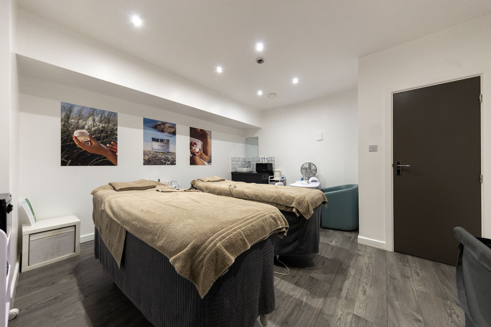 Holiday Inn Corby   Treatment Room