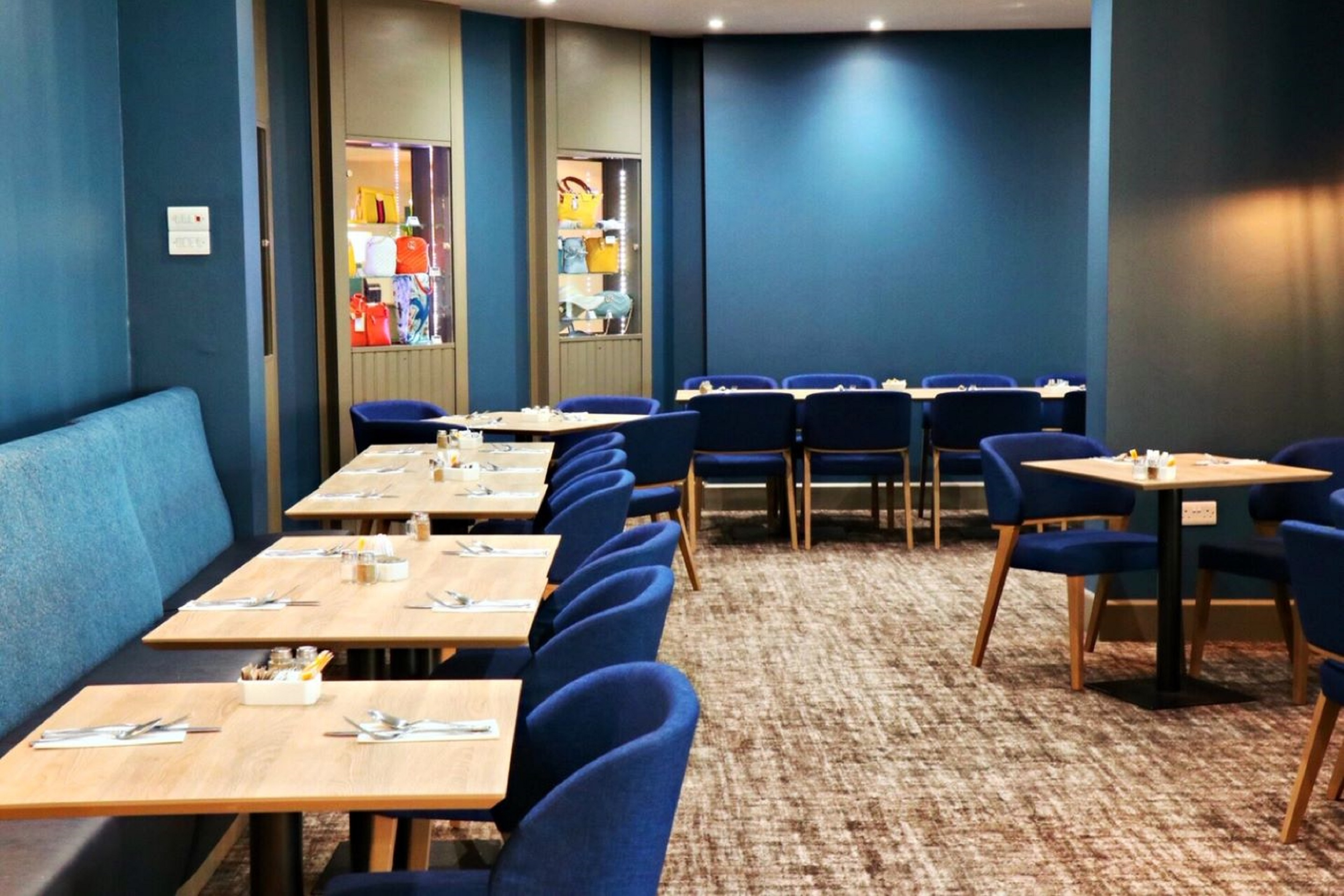 Restaurant Full Vjpeg