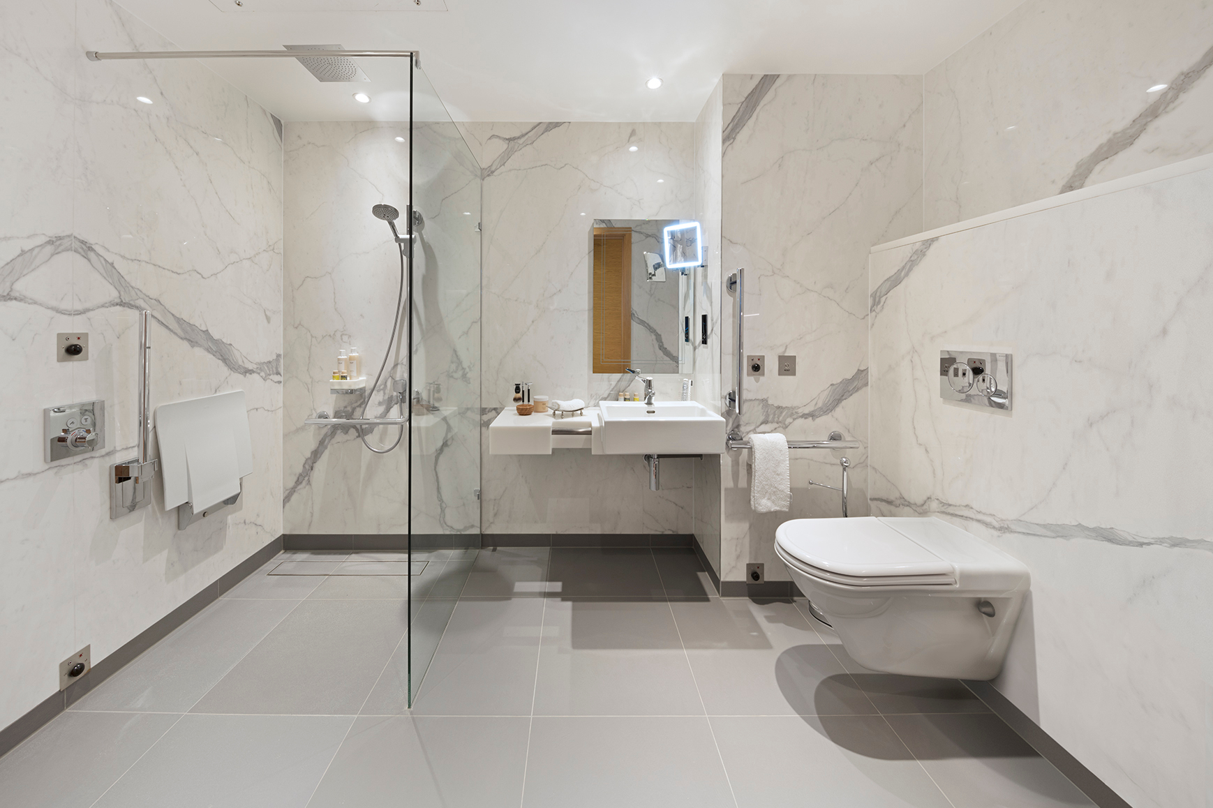 Tower Suites Bathroom 1094 Low Res