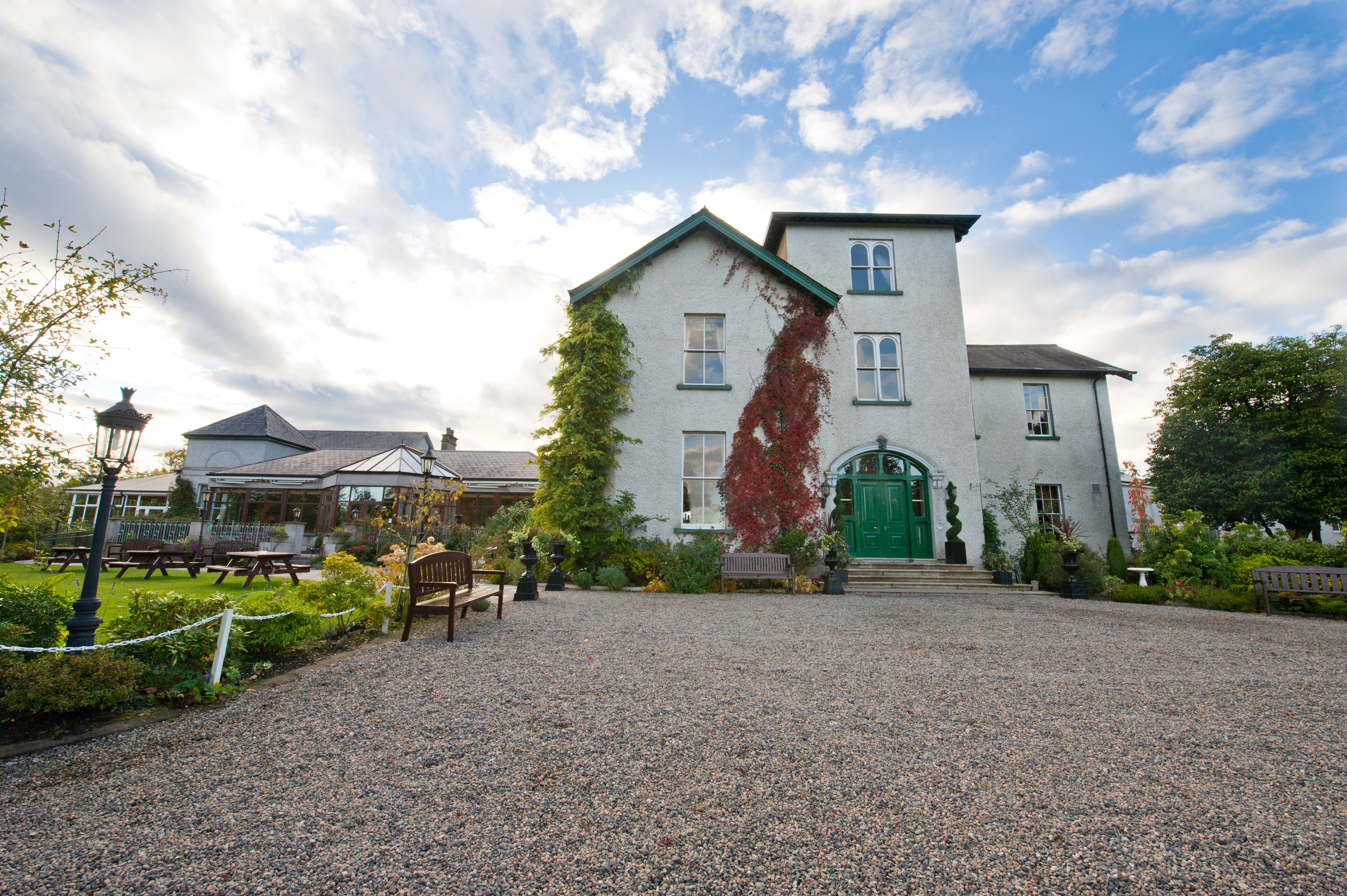 Traditional Entrance Avril Fav