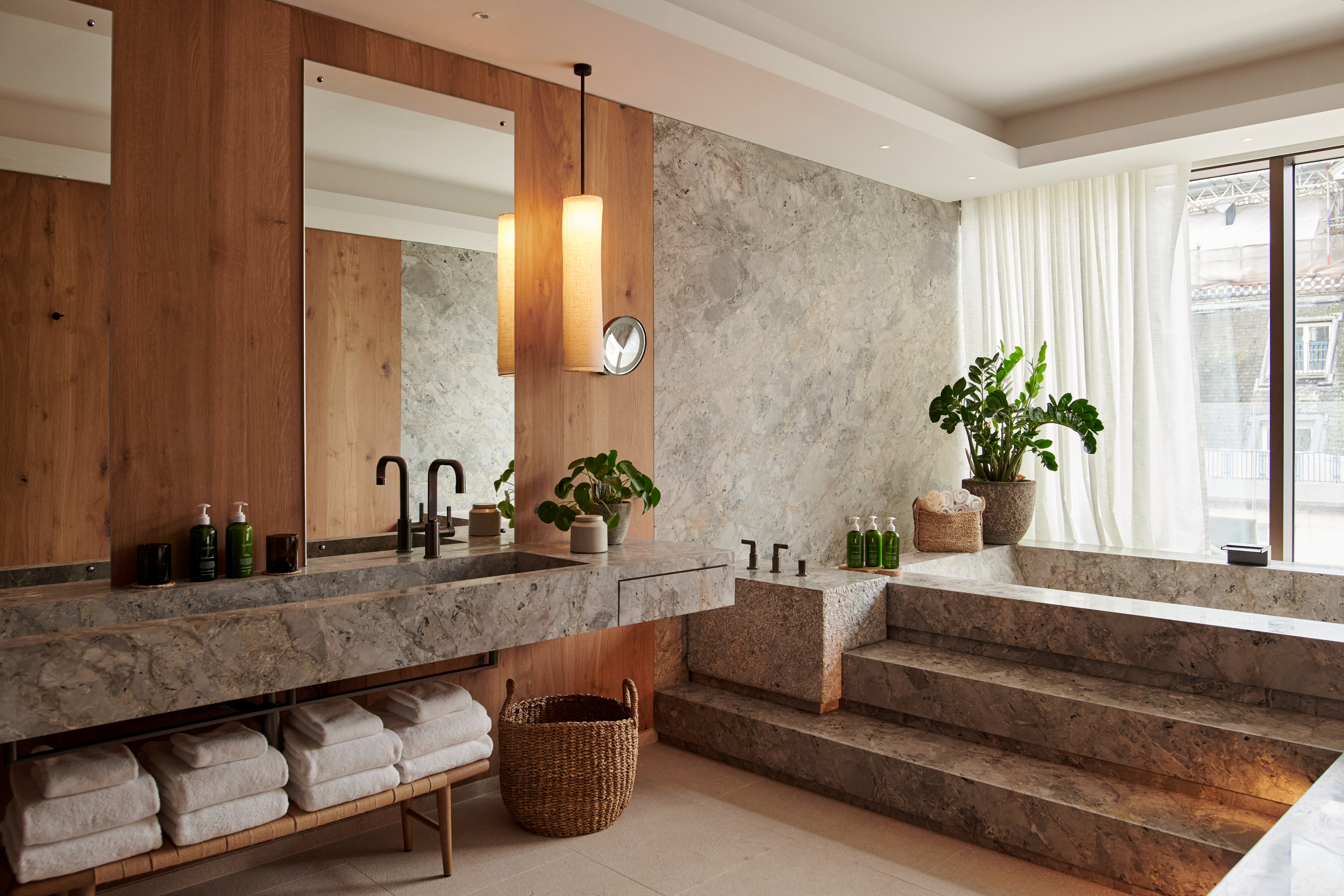 1 Bamford Wellness Spa At 1 Hotel Mayfair   Bathroom