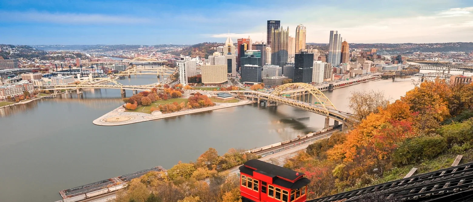Aerial image overlooking Pittsburgh, Pennsylvania skyline.