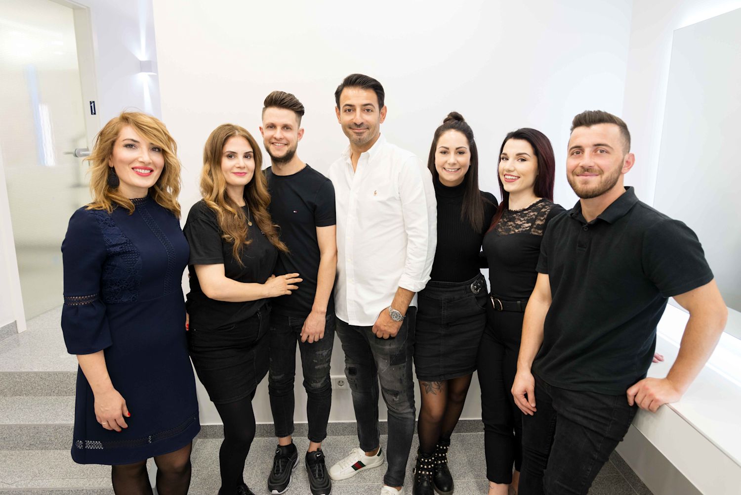 Friseursalons In Dusseldorf Online Buchen Douglas Beauty Booking