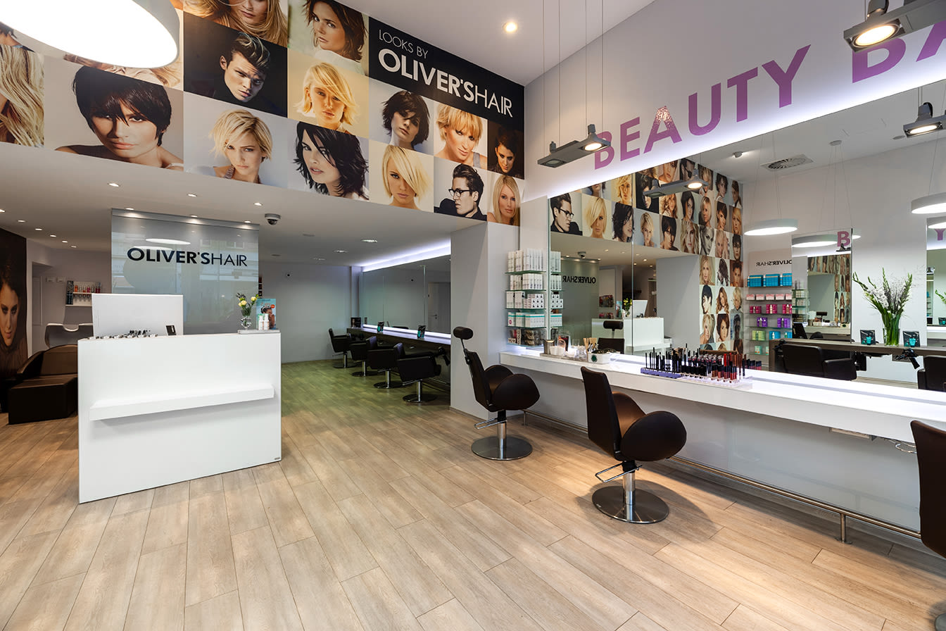 Friseursalons In Dusseldorf Online Buchen Douglas Beauty Booking