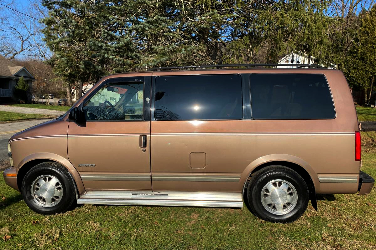 2020 astro van