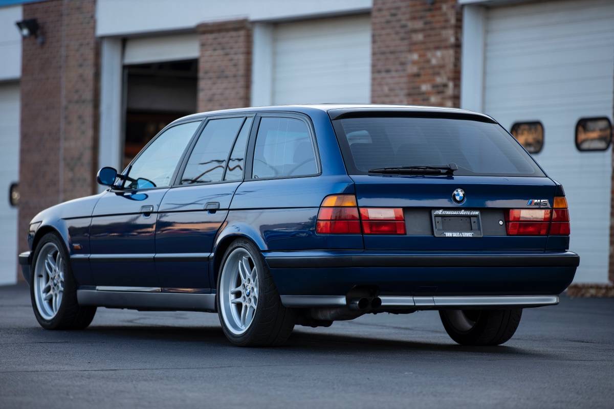 Not Your Typical Soccer Wagon: 42k Mile, 1994 BMW E34 M5 Touring 6-SpeedIMG 7917