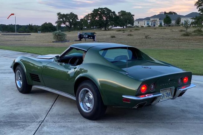green-with-envy-donnybrook-green-1970-chevrolet-corvette-lt-1-4-speed-coupe00T0T gzXgwrXRv5dz 0CI0t2 1200x900