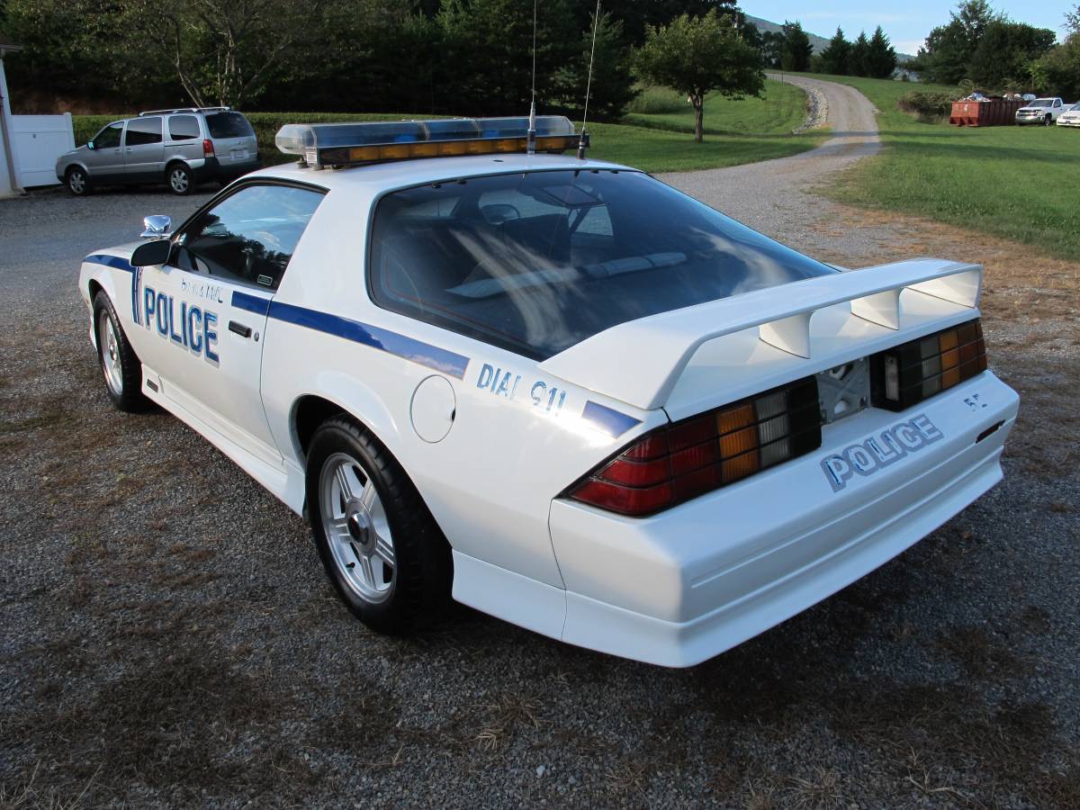 laying-down-the-law-rare-1991-chevrolet-camaro-rs-b4c-police-car00t0t hMp7JXIoA6iz 0CI0t2 1200x900