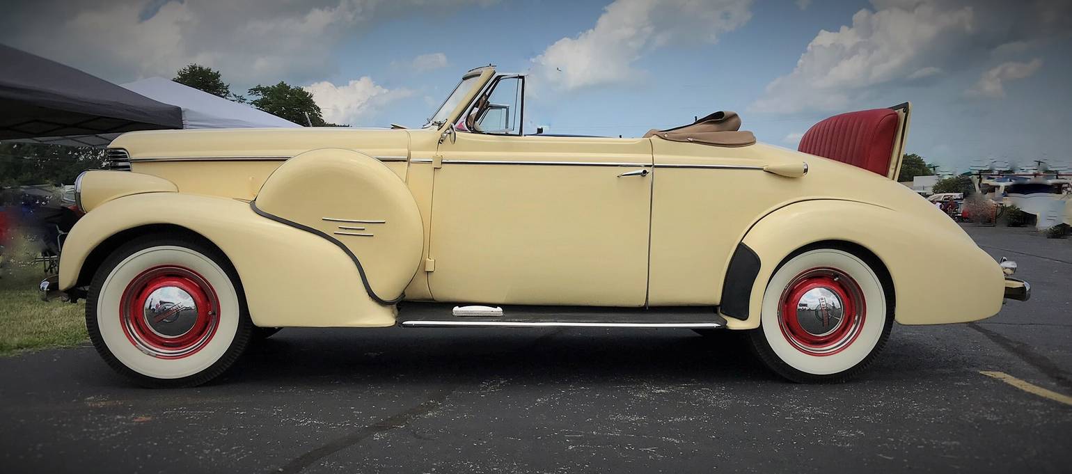 pure-art-deco-delight-1938-oldsmobile-series-l-convertible-coupe74524546-770-0@2X