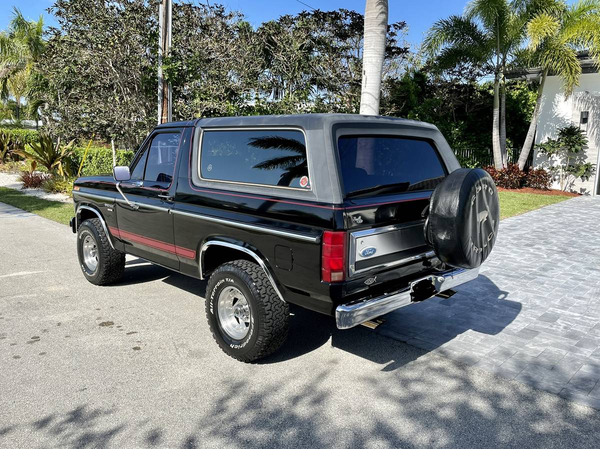 Buckin’ XLT: 50k-Mile 1985 Ford Bronco XLT 4x4<br>
00u0u gAjoOjqjt2fz 0xS0po 1200x900