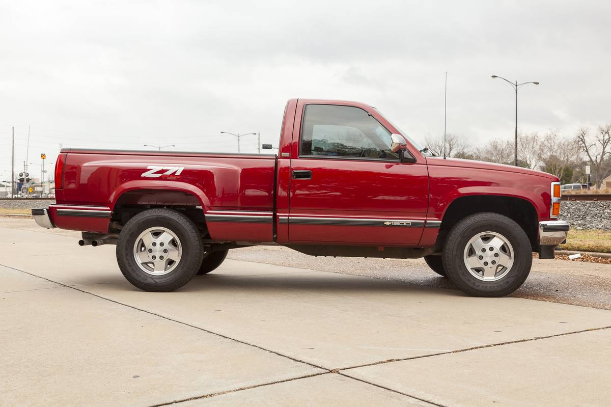 Manual Time Warp 56k Mile 1992 Chevrolet C K 1500 Silverado 4x4 Stepside Pickup 5 Speed Zero260