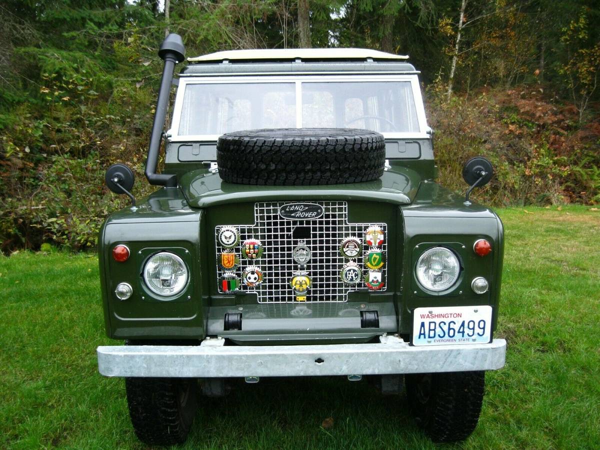 rule-britannia-1971-land-rover-series-iia-long-deluxe-safari-station-wagon 00F0F 58pTaDFs1Baz 0pO0jm 1200x900