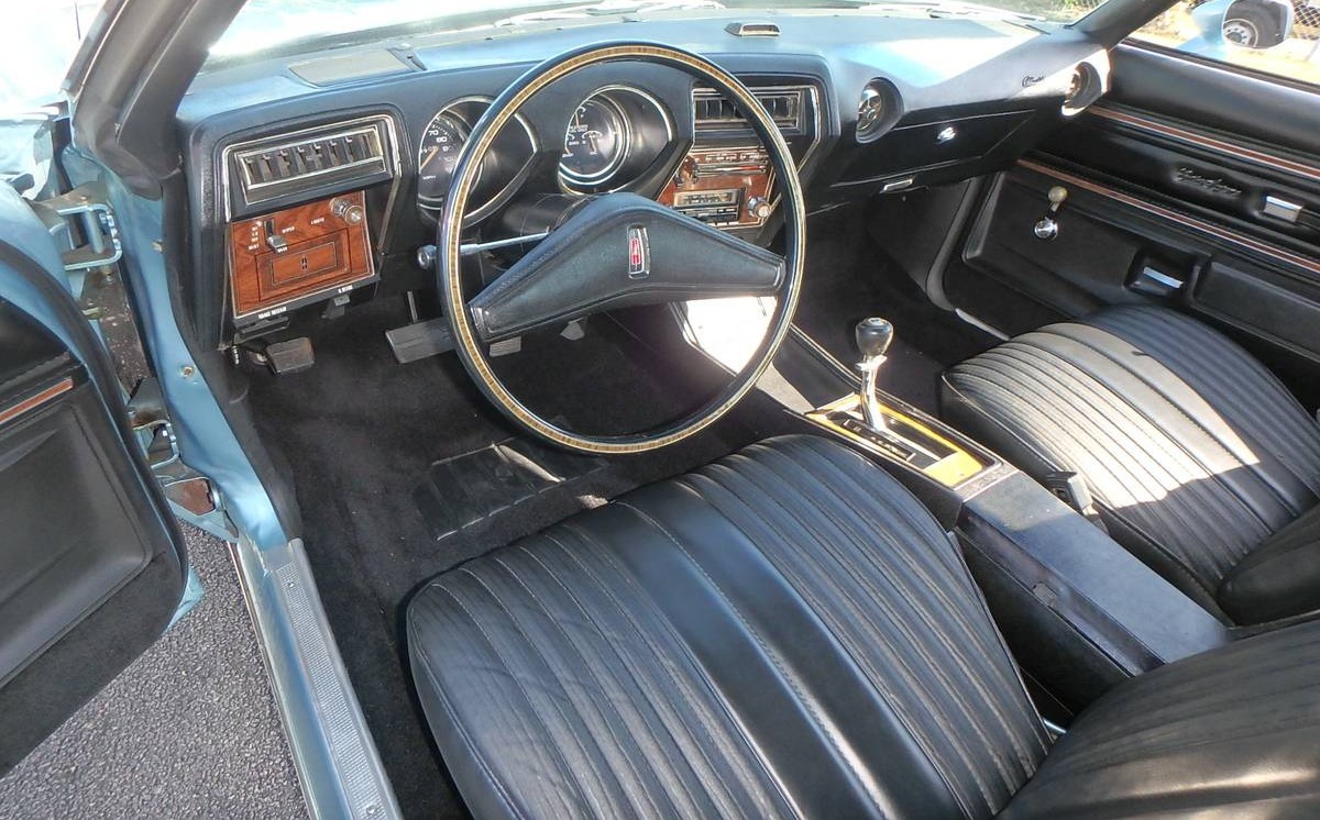 a-supreme-choice-1976-oldsmobile-cutlass-supreme00f0f fqYTcfCUDaaz 0uY0ne 1200x900