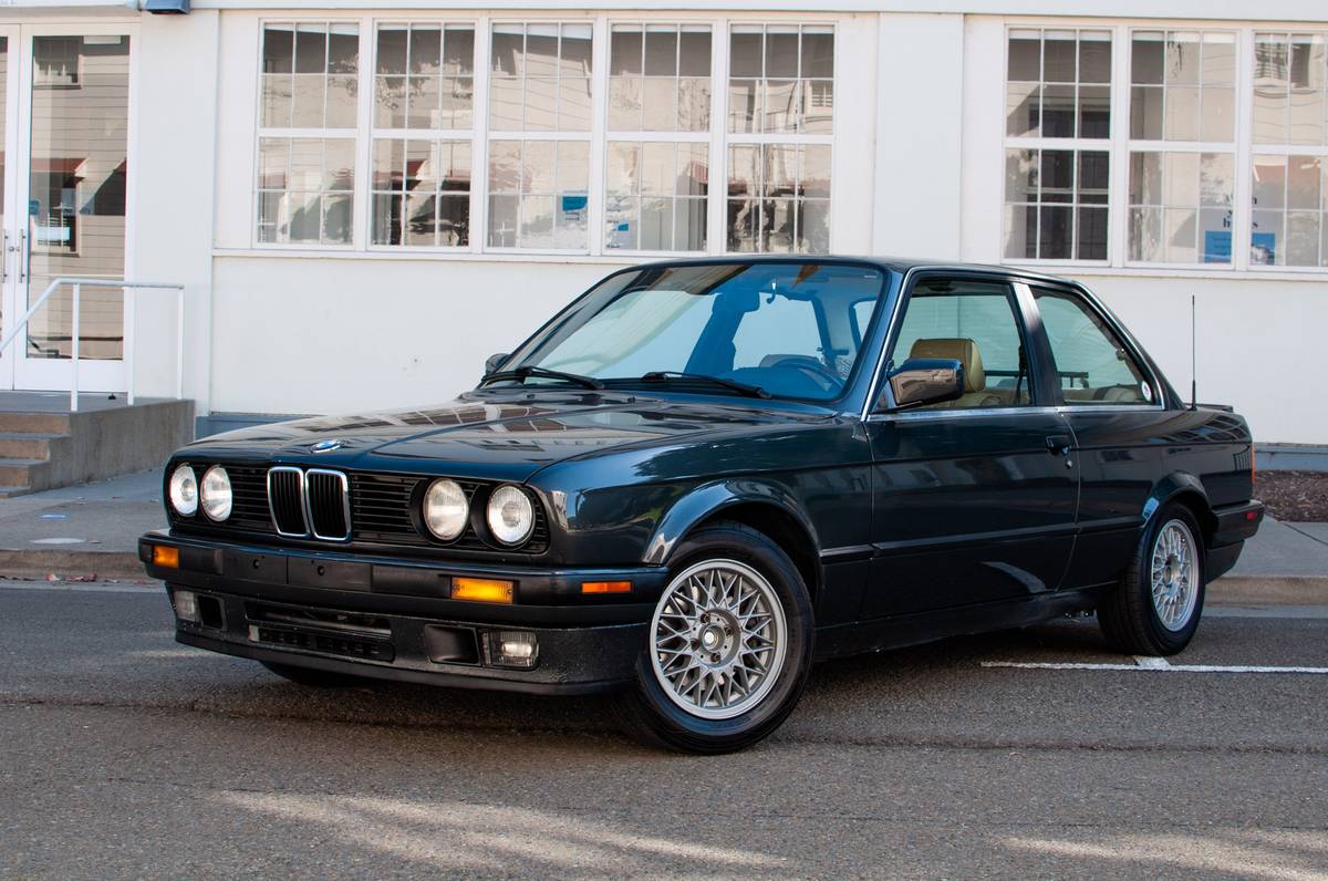 nothing-dirty-about-this-e30-1989-bmw-325is00c0c bYNoMeh1r6k 0uY0kz 1200x900