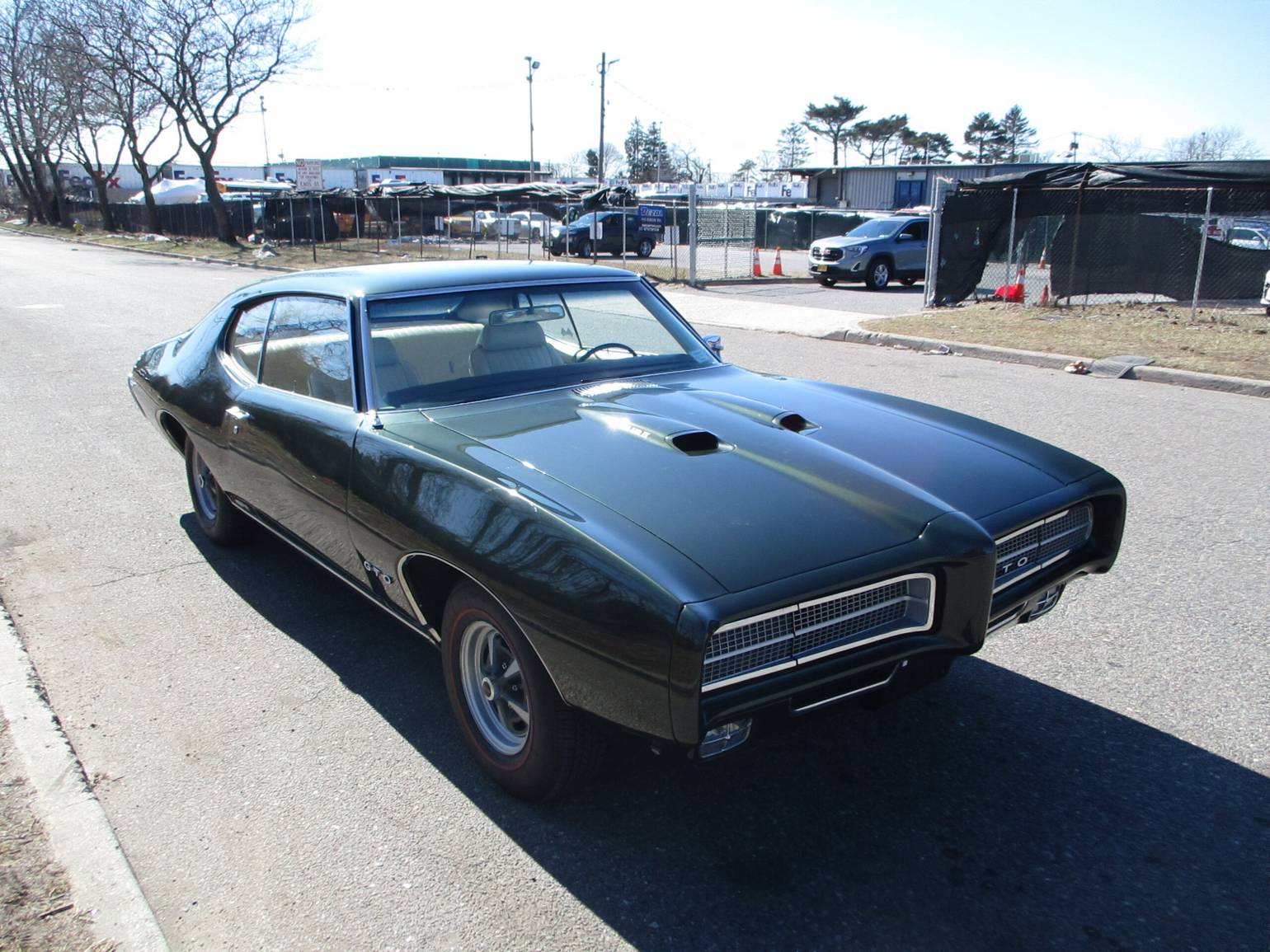 muscle-car-royalty-1969-pontiac-gto-ram-air-iv-coupe78266554-770-0@2X