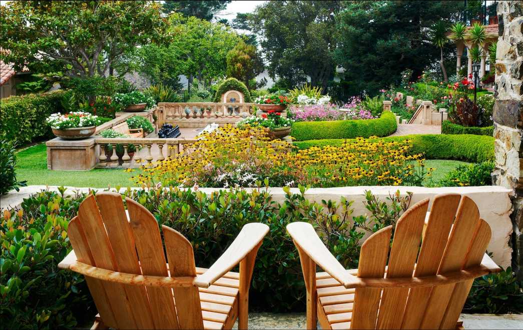 La Playa Carmel - Gardens & Courtyard