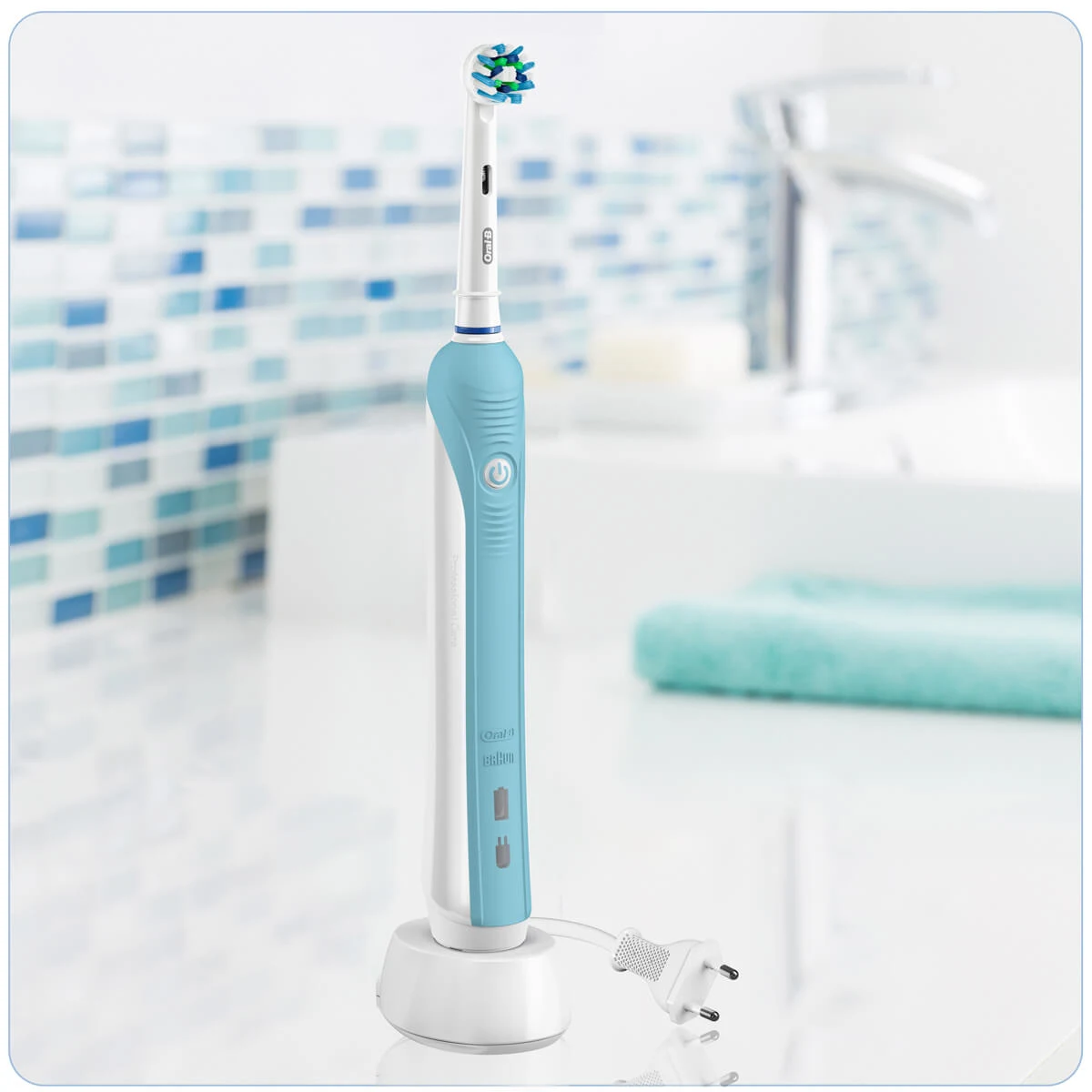 600 Cross Action ElectricToothbrush | Oral-B