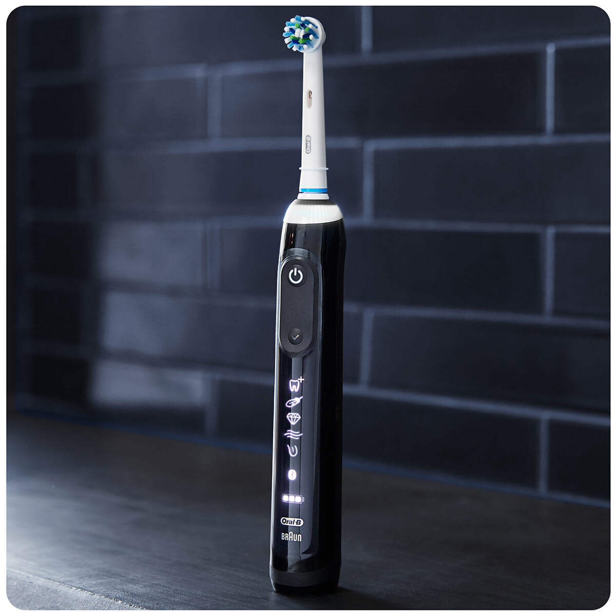 Genius  Electric Toothbrush   Oral B