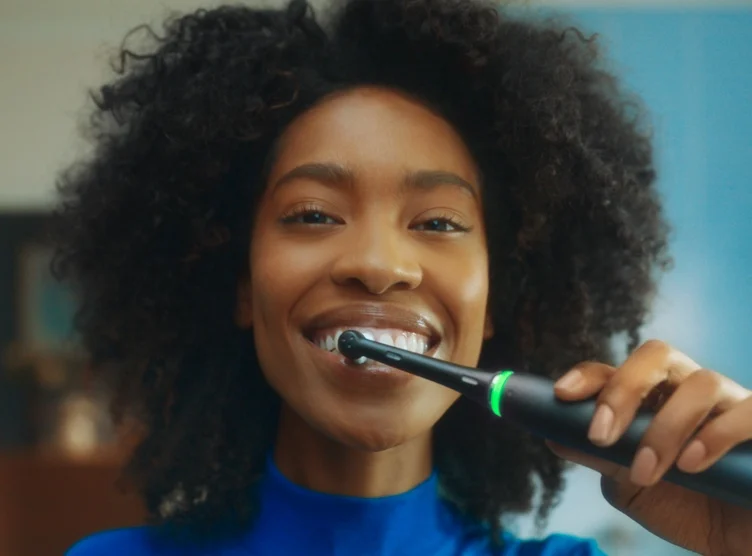 HOW YOUR ORAL HEALTH IMPACTS YOUR OVERALL HEALTH