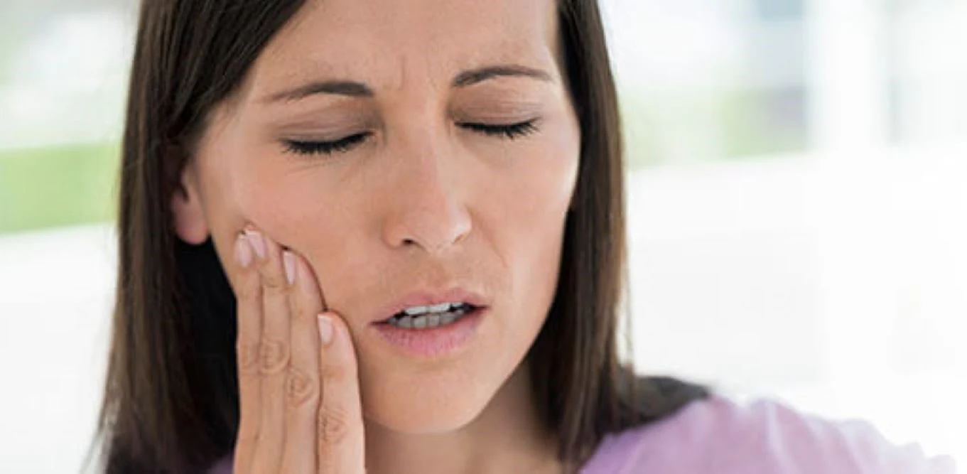 pregnancy-gingivitis-symptoms-treatments-during-pregnancy-sliced