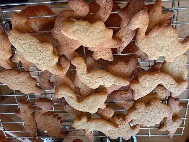 Maple Cinnamon Shortbread Cookies
