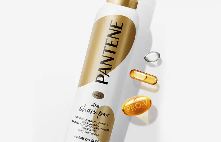 Pantene Pro V dry shampoo absorve oleosidade em segundos